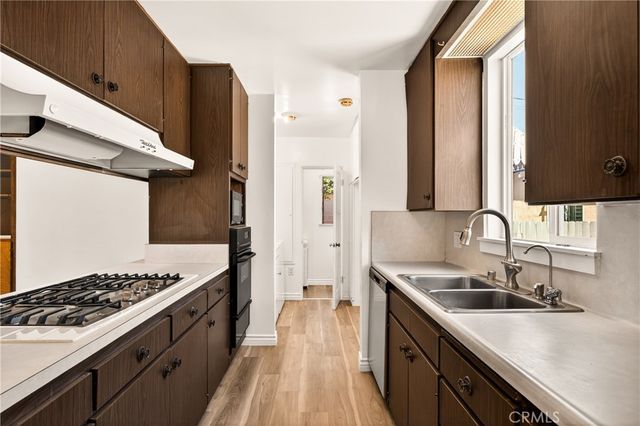 4167 Brunswick, Los Angeles, CA 90039