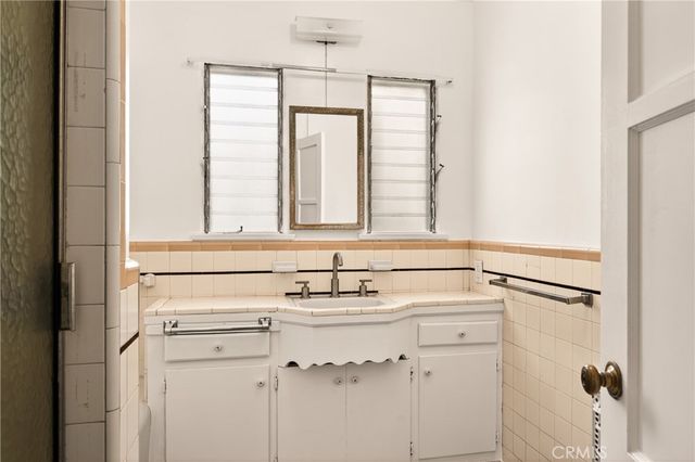 4167 Brunswick, Los Angeles, CA 90039