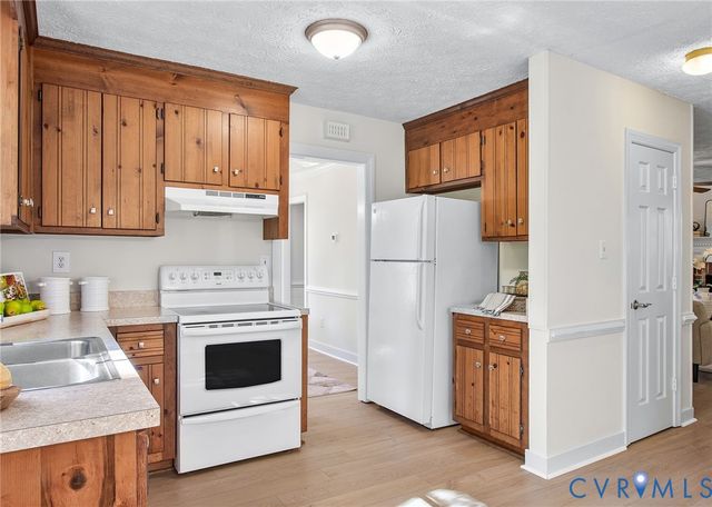 4367 Collingswood Dr, Chesterfield, VA 23832