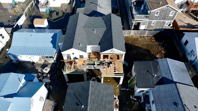 16 Riverview Terrace, Hampton, NH 03842