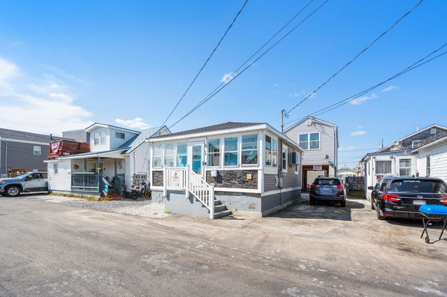 16 Riverview Terrace, Hampton, NH 03842