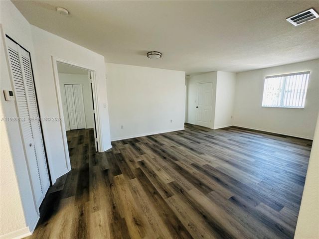 5705 NW 109th Ave 50, Doral, FL 33178