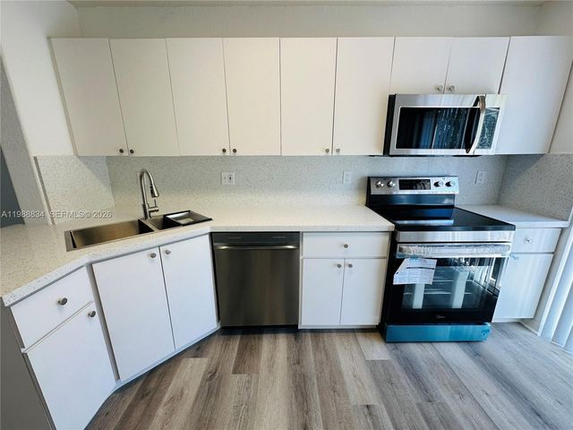 5705 NW 109th Ave 50, Doral, FL 33178