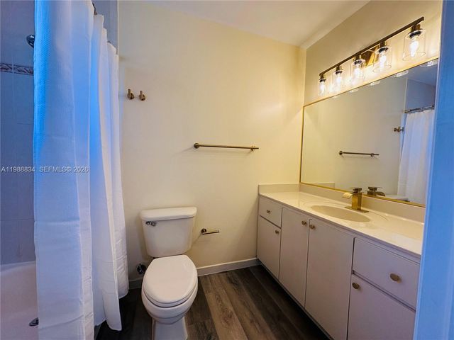 5705 NW 109th Ave 50, Doral, FL 33178