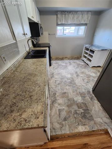 2126 vinewood Lane, Pueblo, CO 81005