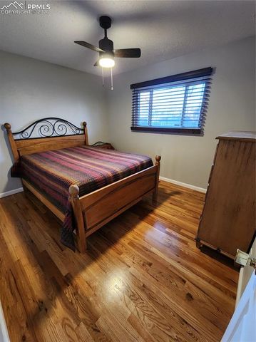 2126 vinewood Lane, Pueblo, CO 81005