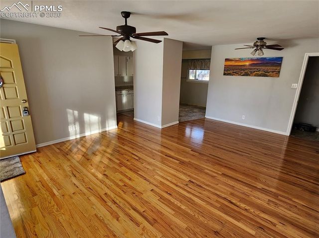 2126 vinewood Lane, Pueblo, CO 81005