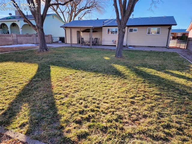 2126 vinewood Lane, Pueblo, CO 81005