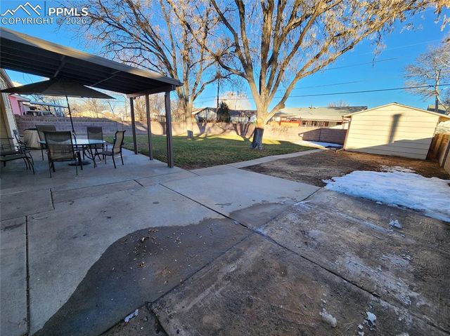 2126 vinewood Lane, Pueblo, CO 81005