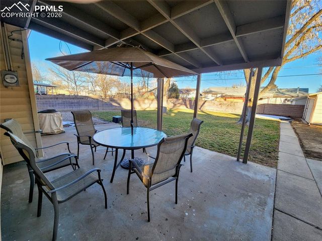 2126 vinewood Lane, Pueblo, CO 81005