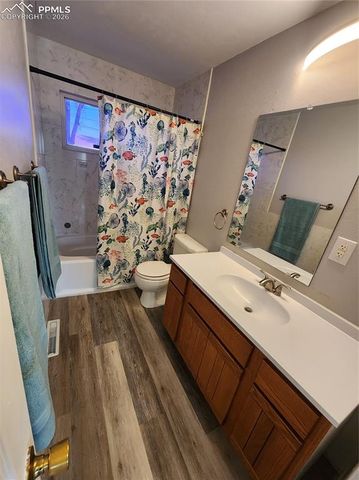 2126 vinewood Lane, Pueblo, CO 81005