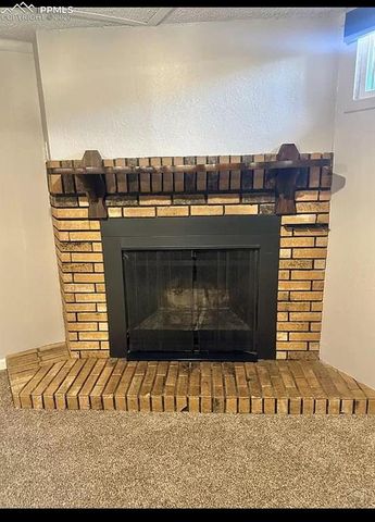 2126 vinewood Lane, Pueblo, CO 81005