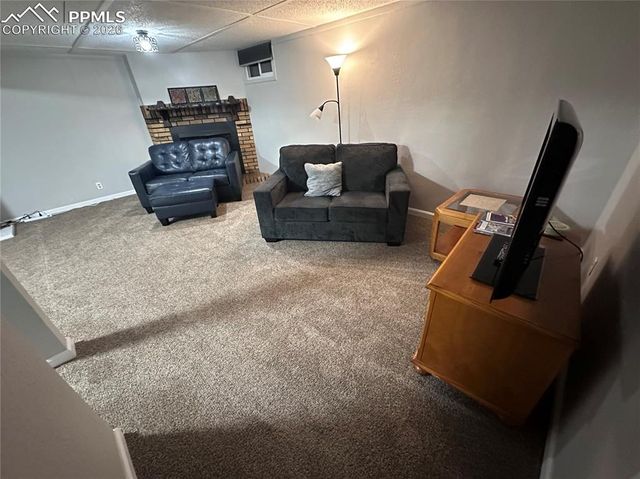 2126 vinewood Lane, Pueblo, CO 81005