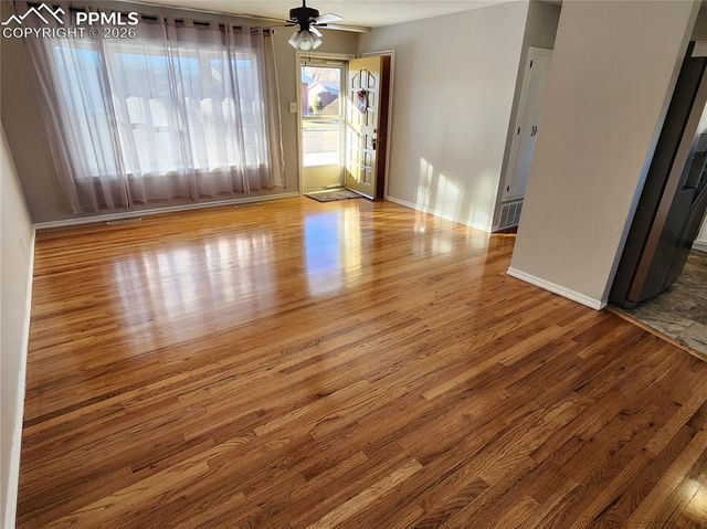 2126 vinewood Lane, Pueblo, CO 81005