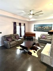 1244 Oak View Lane, Thrall, TX 76578