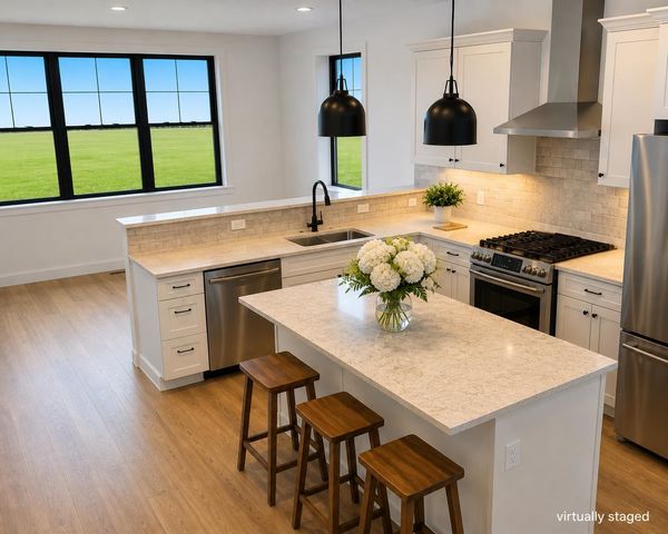 31 Russet Road, South Burlington, VT 05403