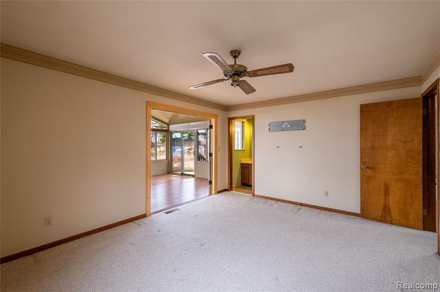 15384 Bealfred Drive, Fenton, MI 48430