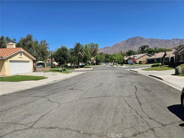 7845 Oak Court, Highland, CA 92346