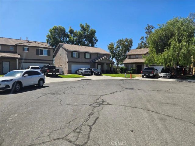 7845 Oak Court, Highland, CA 92346