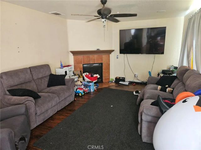 7845 Oak Court, Highland, CA 92346