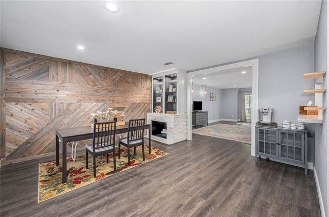 1371 Country Place Drive, Houston, TX 77079