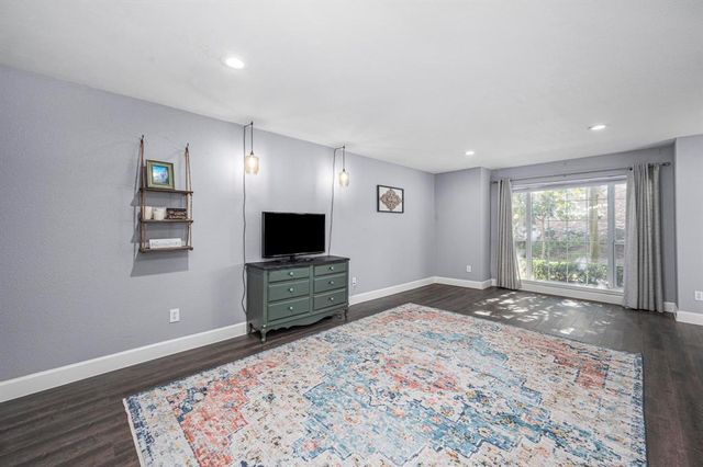 1371 Country Place Drive, Houston, TX 77079