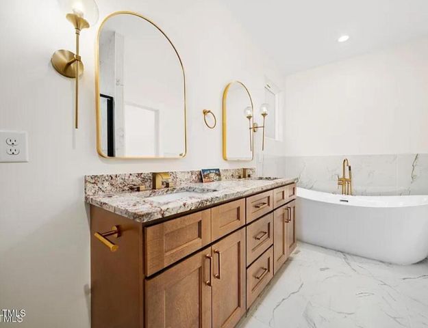 42 Ponchartrain Street, Fuquay Varina, NC 27526