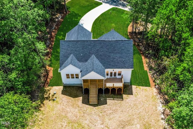 42 Ponchartrain Street, Fuquay Varina, NC 27526