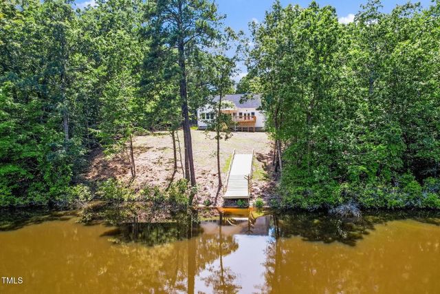 42 Ponchartrain Street, Fuquay Varina, NC 27526