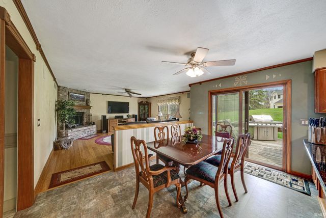 59180 Deer Run Court, South Bend, IN 46614