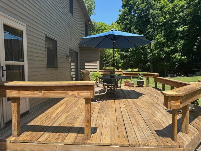 59180 Deer Run Court, South Bend, IN 46614