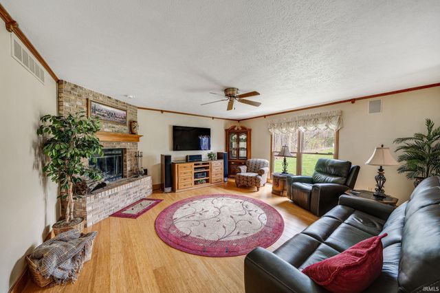59180 Deer Run Court, South Bend, IN 46614