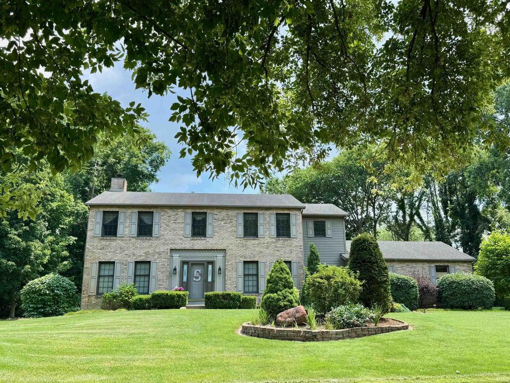 59180 Deer Run Court, South Bend, IN 46614