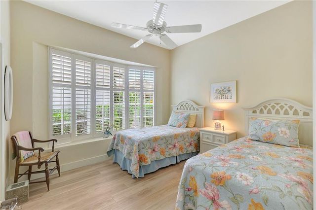 10401 Quail Crown DR, Naples, FL 34119
