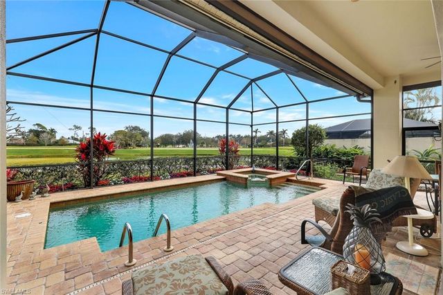 10401 Quail Crown DR, Naples, FL 34119