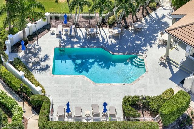 10401 Quail Crown DR, Naples, FL 34119