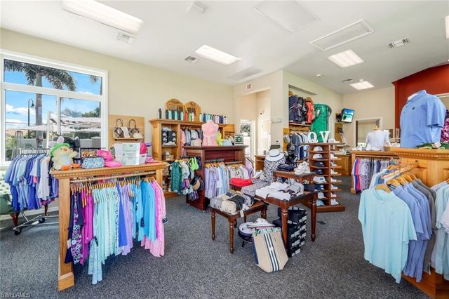 10401 Quail Crown DR, Naples, FL 34119