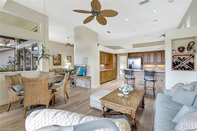 10401 Quail Crown DR, Naples, FL 34119