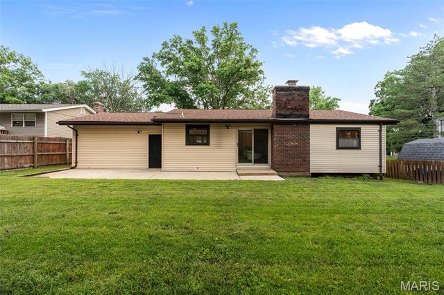 555 Braebridge Road, Manchester, MO 63021