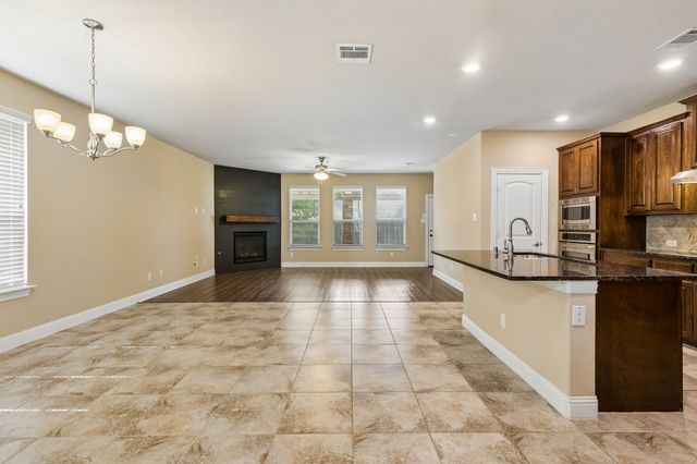 537 Hunt Farms Road, Fate, TX 75189