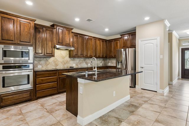 537 Hunt Farms Road, Fate, TX 75189