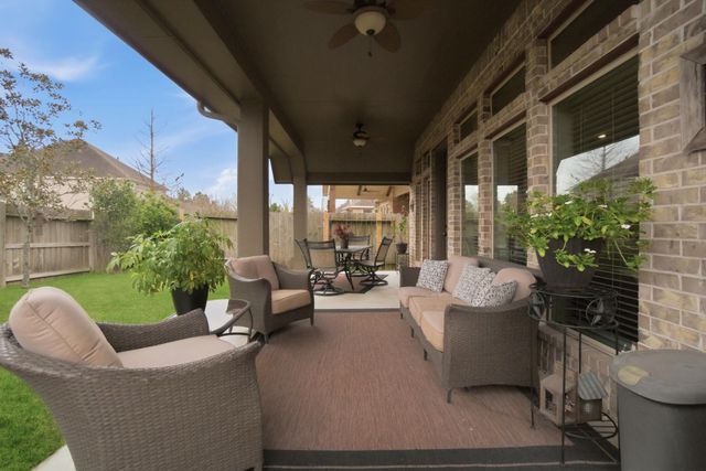 18415 Hounds Lake Drive, New Caney, TX 77357