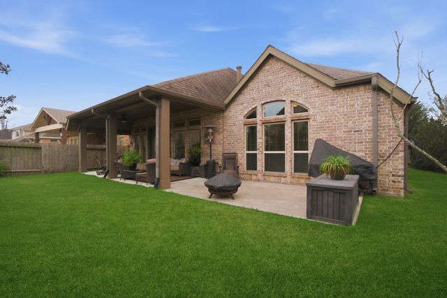 18415 Hounds Lake Drive, New Caney, TX 77357