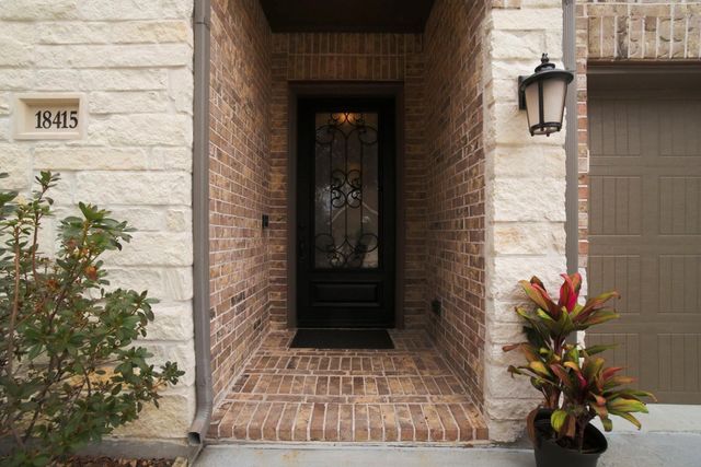 18415 Hounds Lake Drive, New Caney, TX 77357