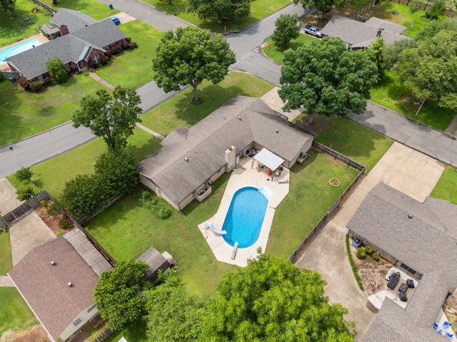 7 Tucker Creek, Conway, AR 72034