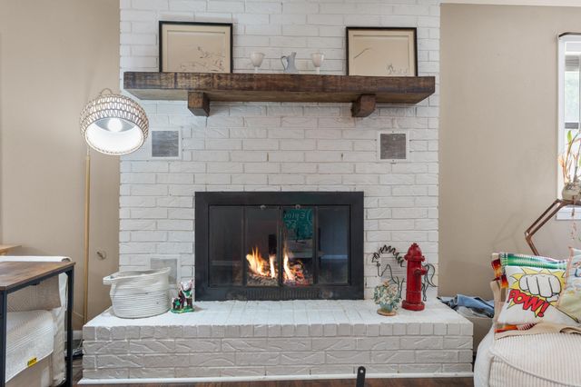 7 Tucker Creek, Conway, AR 72034
