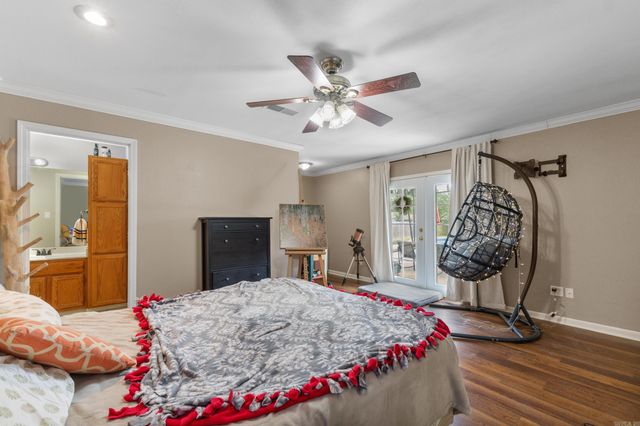 7 Tucker Creek, Conway, AR 72034