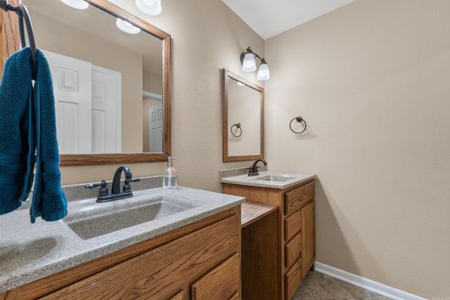 7 Tucker Creek, Conway, AR 72034