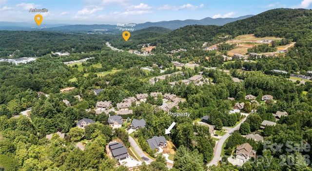 69 Village Pointe Lane, Asheville, NC 28803