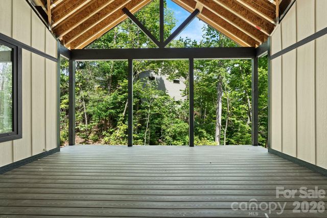 69 Village Pointe Lane, Asheville, NC 28803